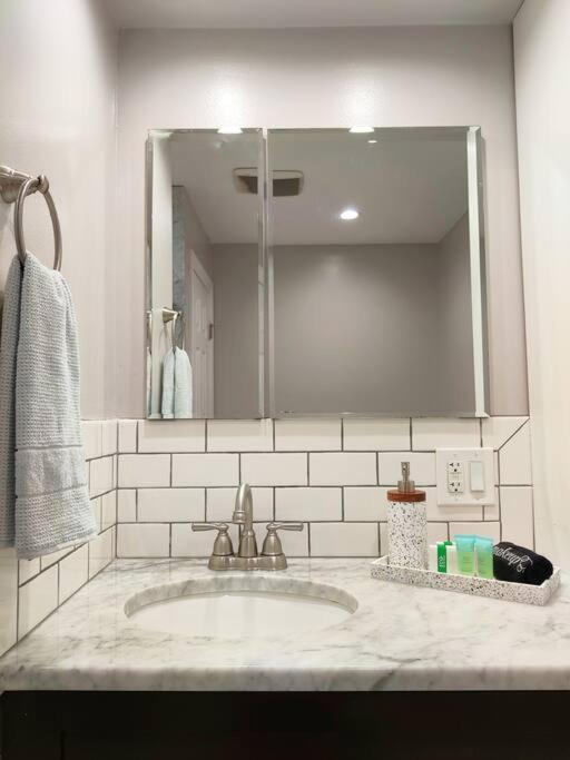 Charming 1Bdr In Central Rittenhouse Square With Patio Hosted By Stayrafa ฟิลาเดลเฟีย ภายนอก รูปภาพ