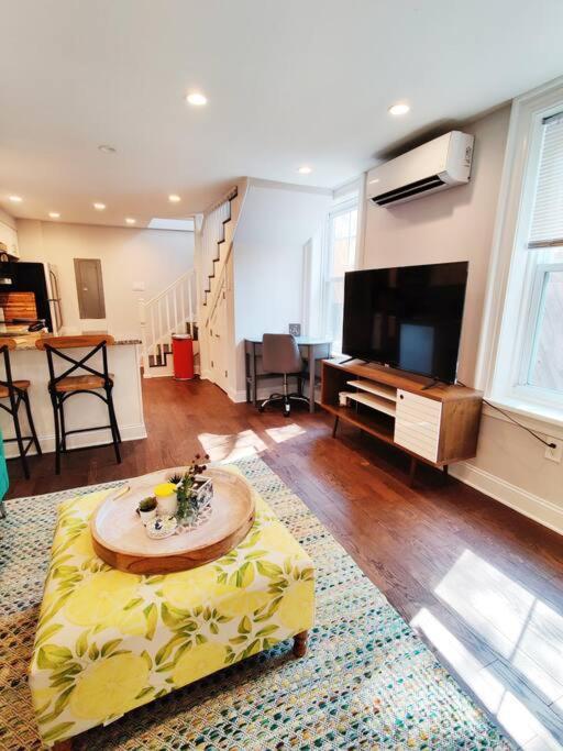 Charming 1Bdr In Central Rittenhouse Square With Patio Hosted By Stayrafa ฟิลาเดลเฟีย ภายนอก รูปภาพ